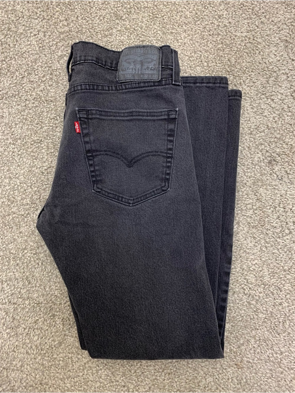 32x32 Levi's Black Straight Men’s Jeans - Classic 502 Style